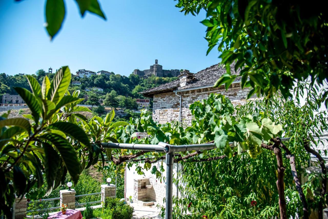 Guest House Garden Gjirokastër Екстериор снимка
